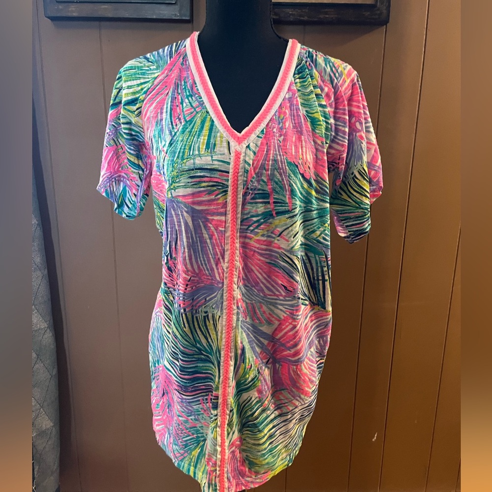 Lilly Pulitzer EUC V-neck Size XXS